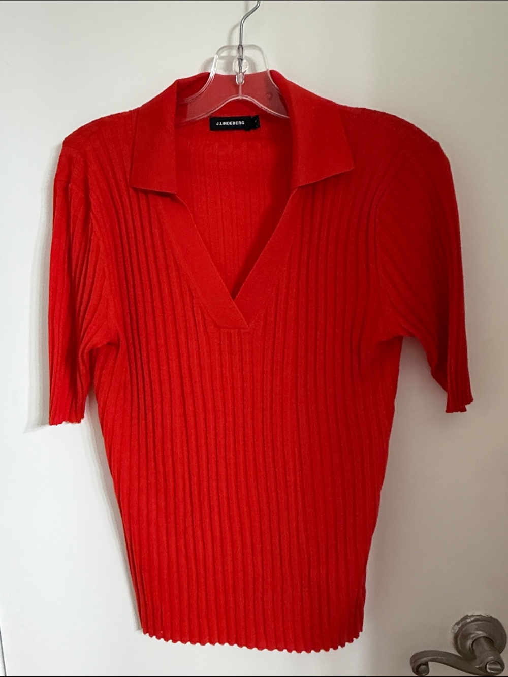 J.Lindeberg Vibrant Red Ribbed V-Neck Short Sleeve Sweater